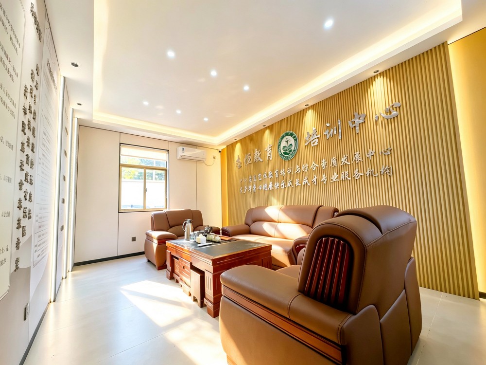 驻马店全封闭叛逆小孩改变学校怎么选?这份择校指南请收好
